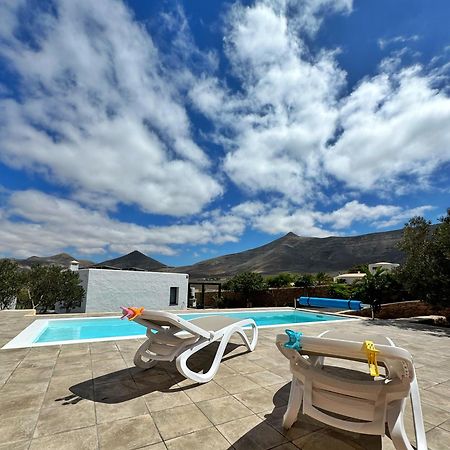Casa Marisa With Heated Pool & Garden Villa Tindaya Bagian luar foto